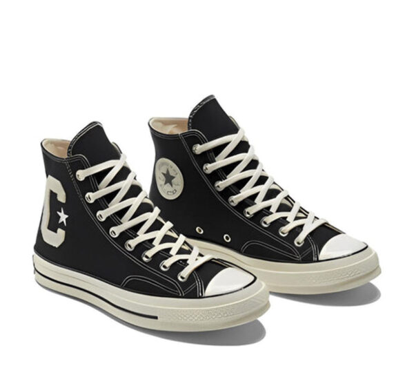 Converse Chuck 70 Varsity Letter (Caña Alta, Negros) - Imagen 2